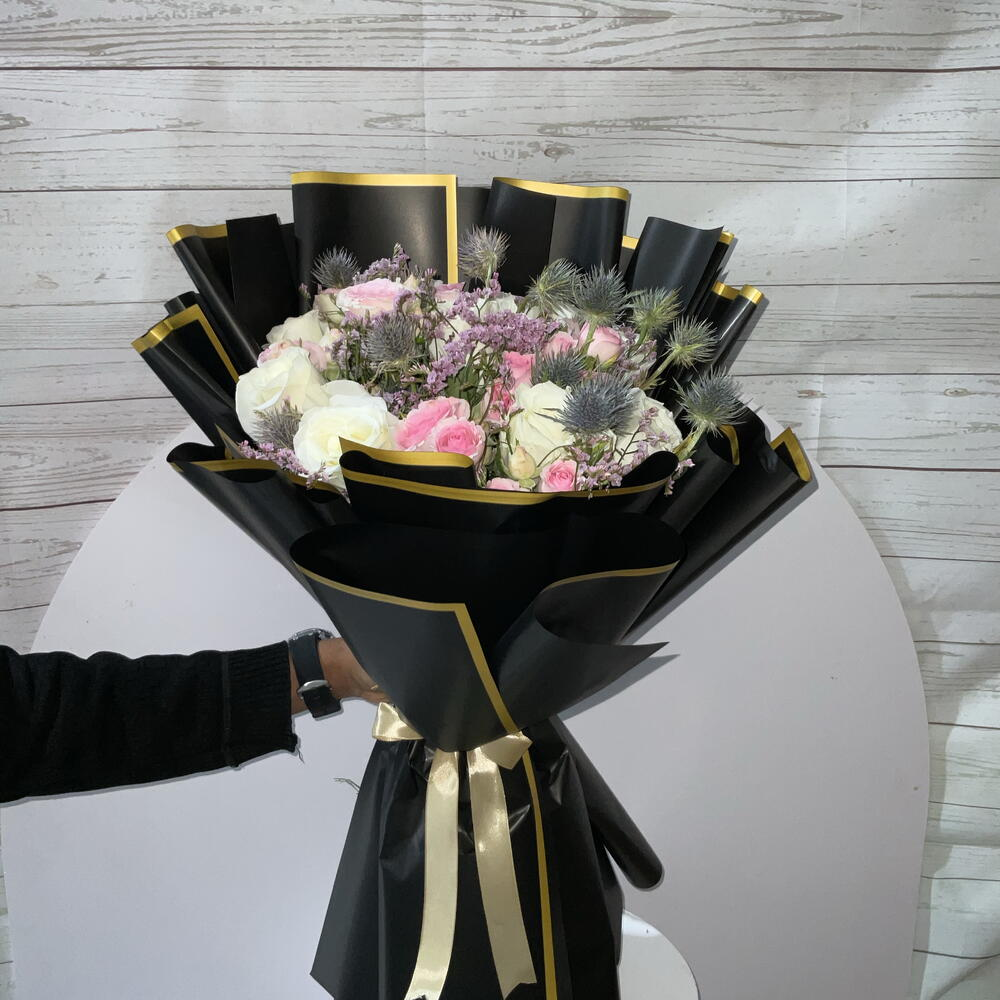 Hand type mix bouquet