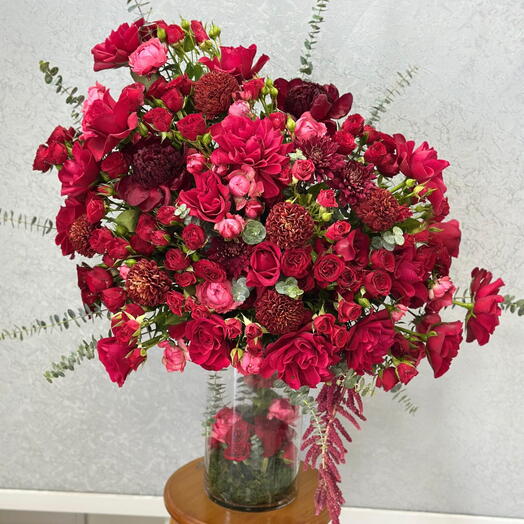 Elegant Red   Pink Mixed Bouquet