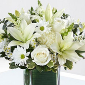 Beautiful White Flowers Vase
